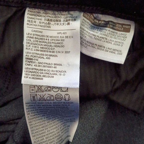 Levi’s Women Jeggings Skinny Jeans 16/33 Dark Wash Stretch Premium Black Label - Picture 4 of 8